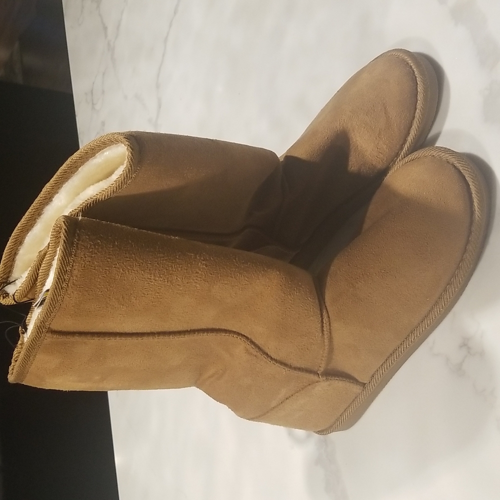 Ladies Boots Size 8 NEW NEW